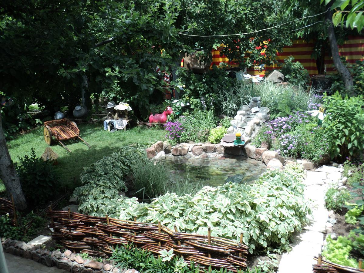 Olga Guest House Cholpon-Ata Εξωτερικό φωτογραφία